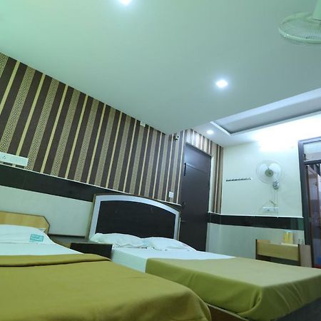 Hotel Embassy 벵갈루루 외부 사진