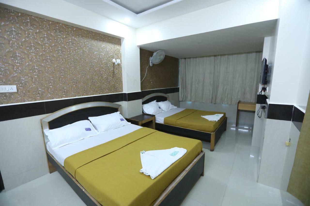 Hotel Embassy 벵갈루루 외부 사진
